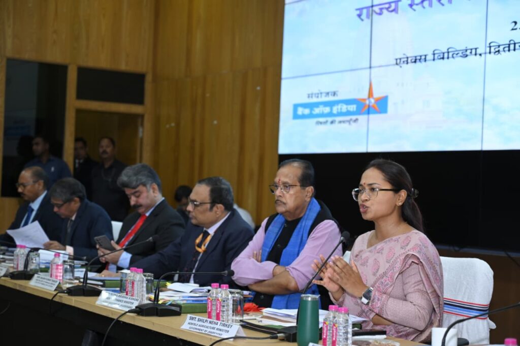 मंत्री Shilpi Neha Tirkey ने KCC की धीमी प्रगति पर जताई चिंता