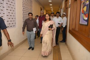 मंत्री Shilpi Neha Tirkey ne अधिकारियों को दिये सख्त निर्देश
