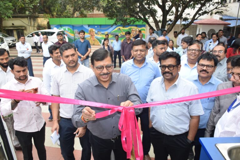 सीसीएल ने ‘उपचार आपके द्वार’ के तहत चौथे मोबाइल मेडिकल यूनिट को किया रवाना