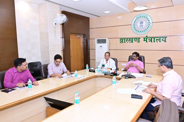राज्य में बढ़ेंगे दाल-भात केंद्र CM हेमन्त सोरेन ने दिए निर्देश