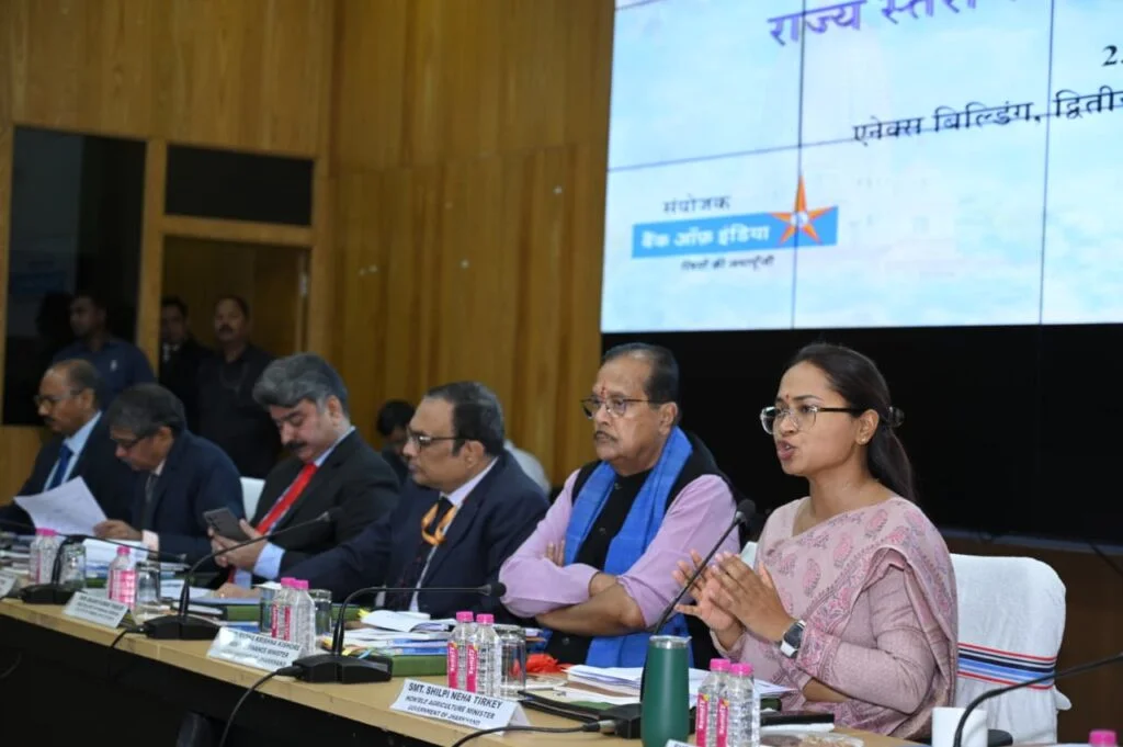 मंत्री Shilpi Neha Tirkey ने KCC की धीमी प्रगति पर जताई चिंता